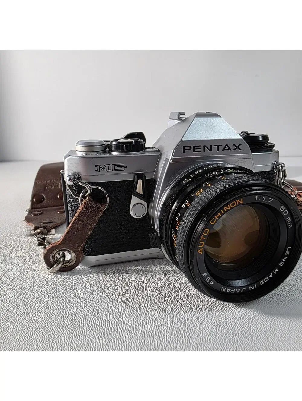 NICE Vintage Pentax MG 35mm Film Camera W/Auto Chinon 50mm 1:7 Lens
